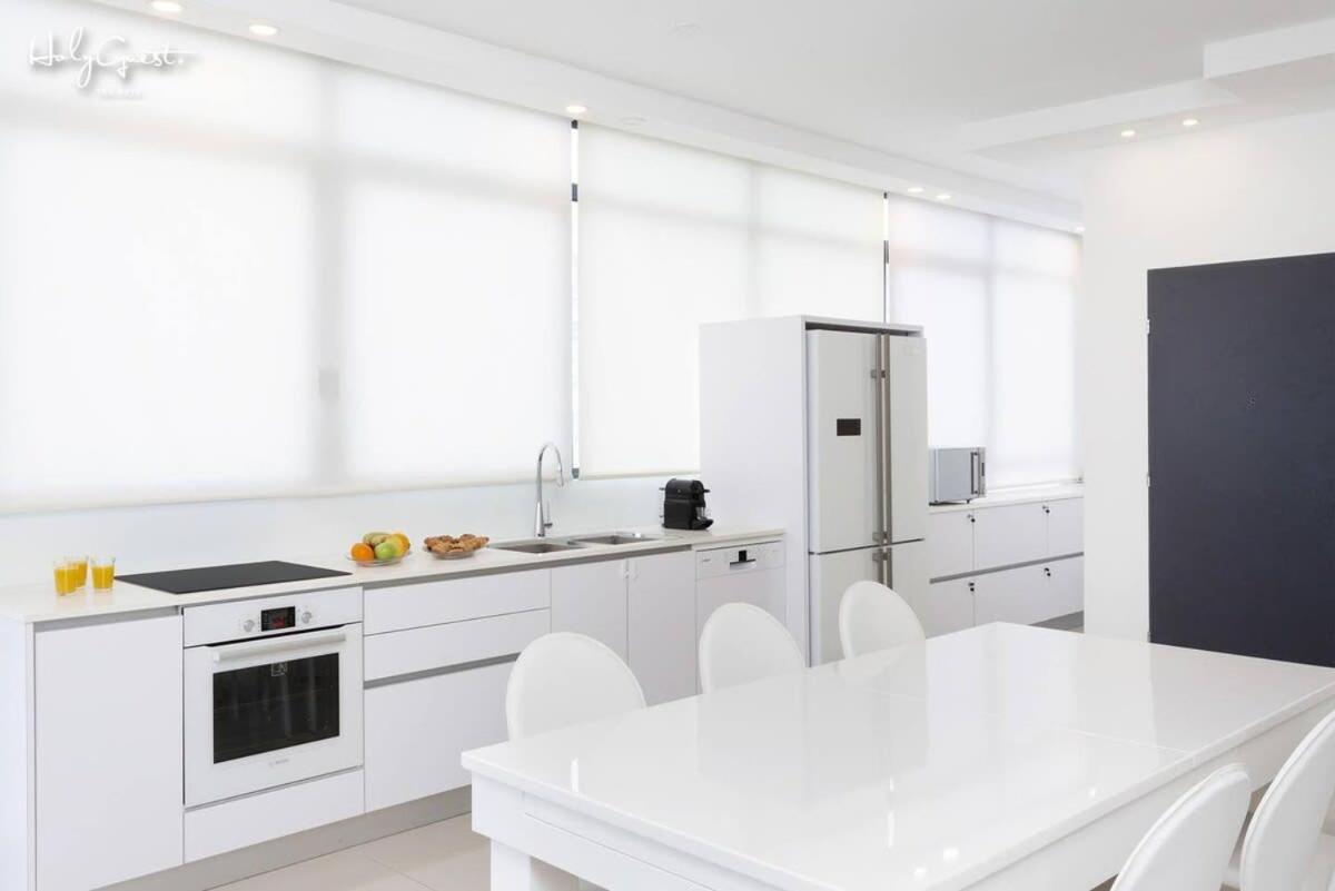 Apartment White House 3br In Gordon By Holyguest Tel Aviv